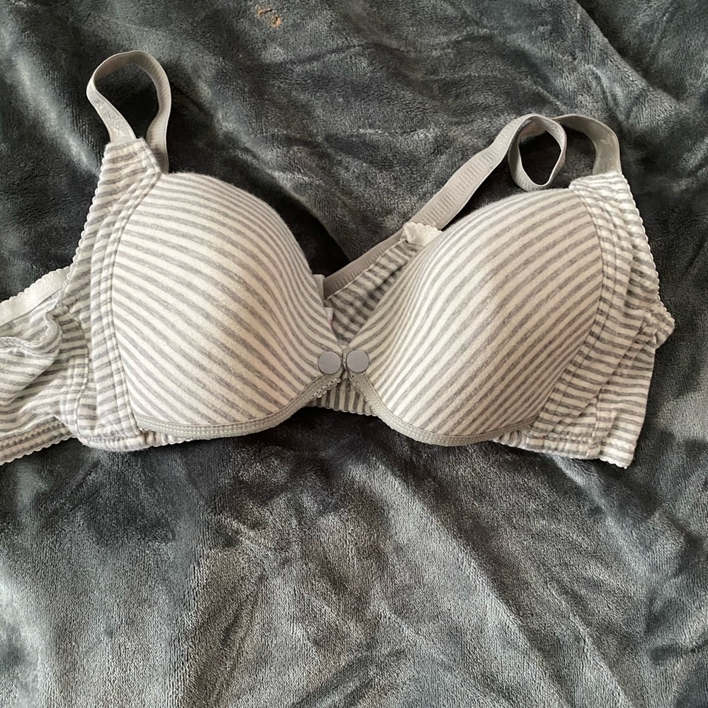 Nursing bra